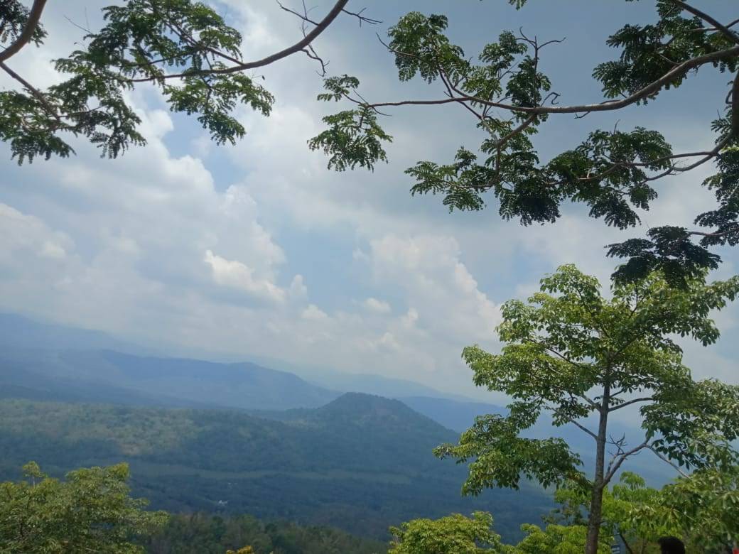 Vadattupara Photography Guide: Best Spots & Times